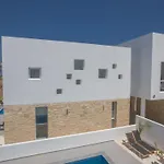 Feriehus 4-schlafzimmer-villa Mit Pool Im Zentrum Von By Interhome