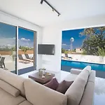 4-schlafzimmer-villa Mit Pool Im Zentrum Von By Interhome Casa vacanze Protaras