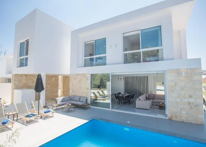4-schlafzimmer-villa Mit Pool Im Zentrum Von By Interhome Ferienhaus Protaras